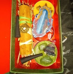 Crystal Christmas set. Blue agate has sold. 1LEFT